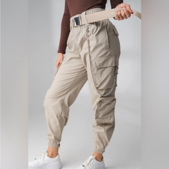 Balance Athletica Noa Cargo Pants - Picture 2 of 7